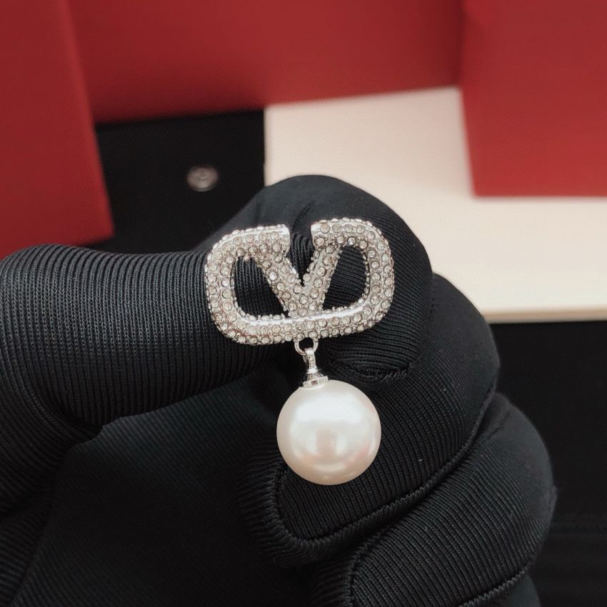 Va1e*ntin0 Earrings
