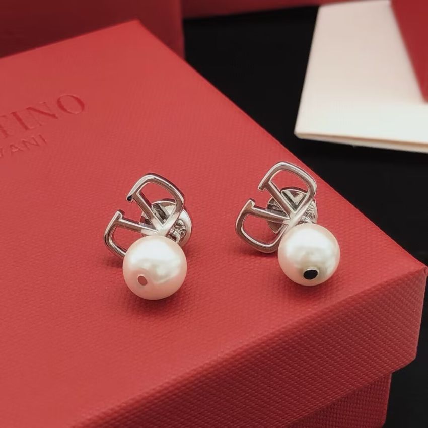 Va1e*ntin0 Earrings