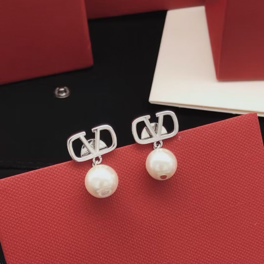 Va1e*ntin0 Earrings
