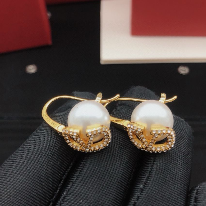 Va1e*ntin0 Earrings