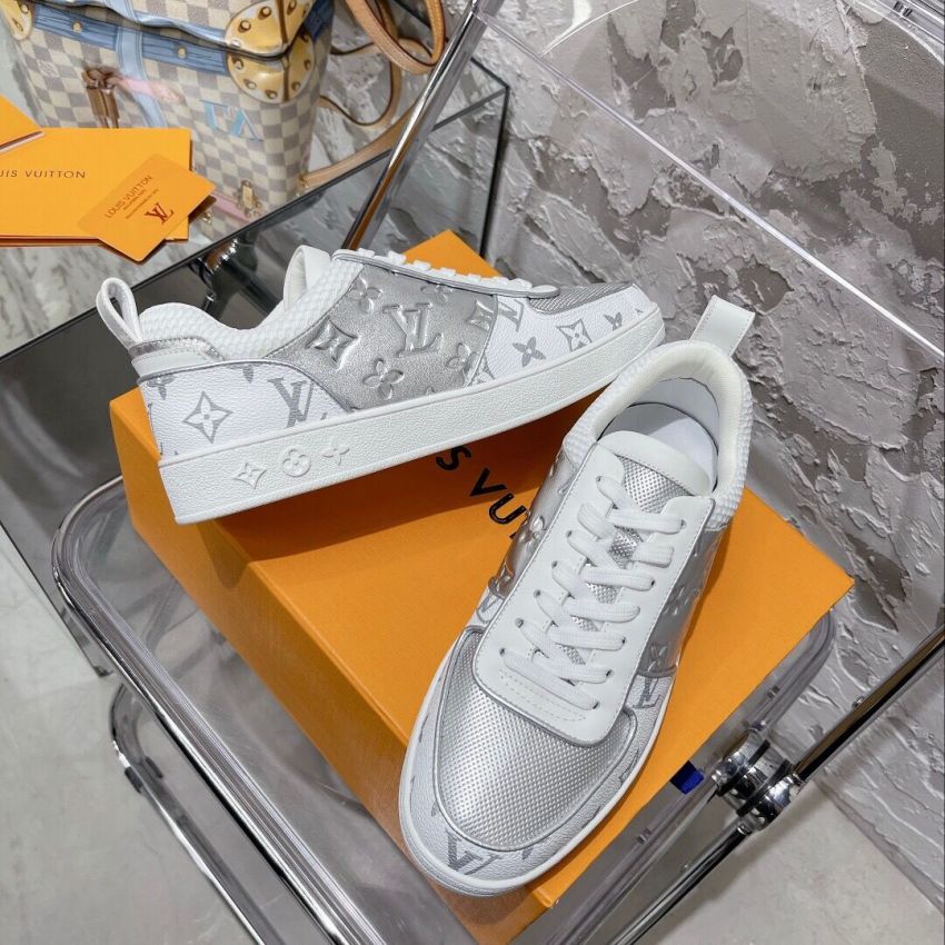 L0vis Vvtt0n Sneaker