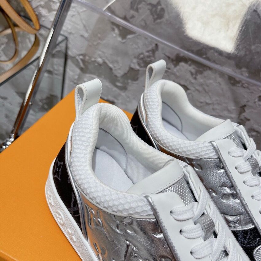 L0vis Vvtt0n Sneaker