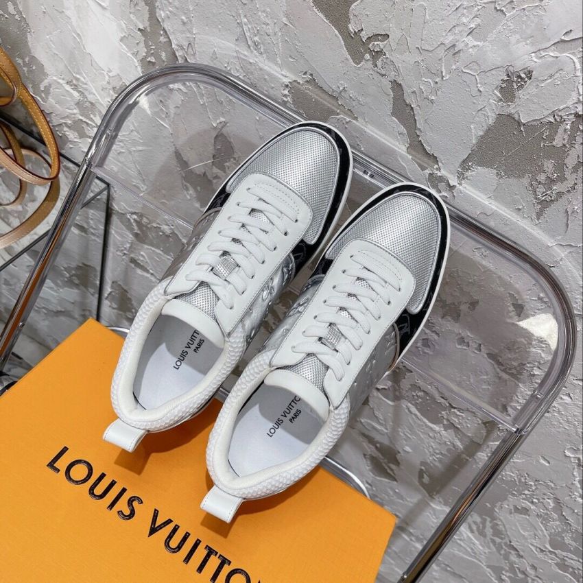 L0vis Vvtt0n Sneaker