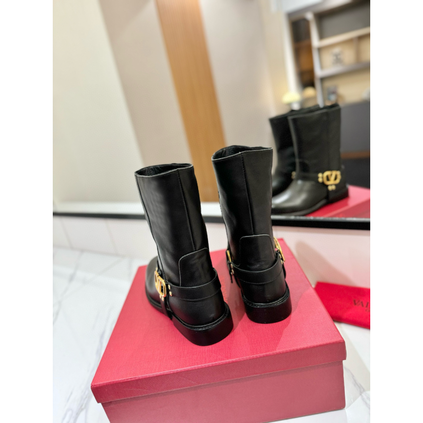 Va1e*ntin0 Ankle Leather boot, Size 35-41
