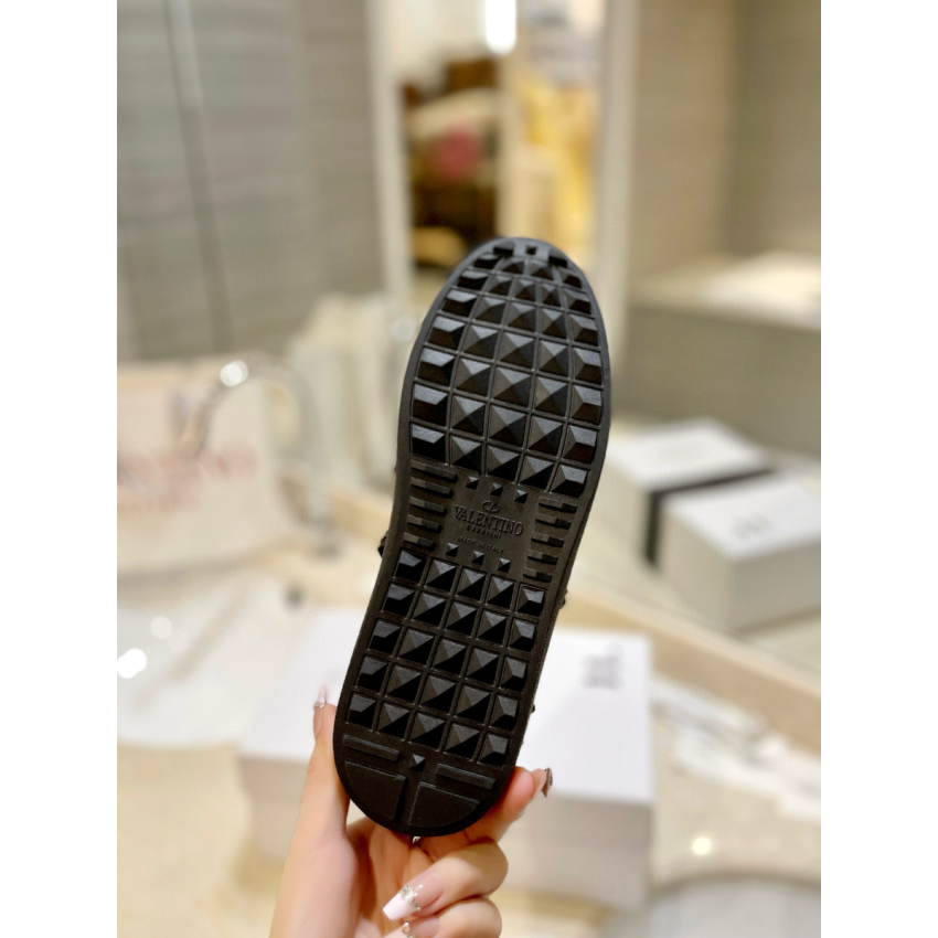 Va1e*ntin0 Unisex Sneaker, Size 35-45