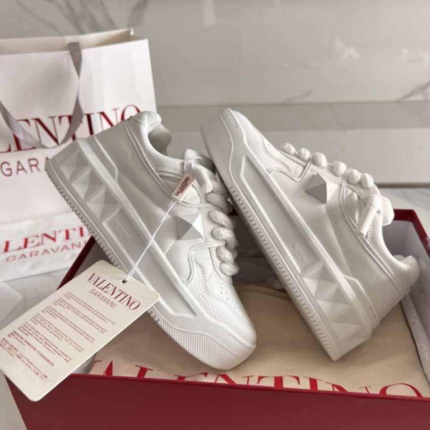 Va1e*ntin0 Unisex Sneaker, Size 35-45