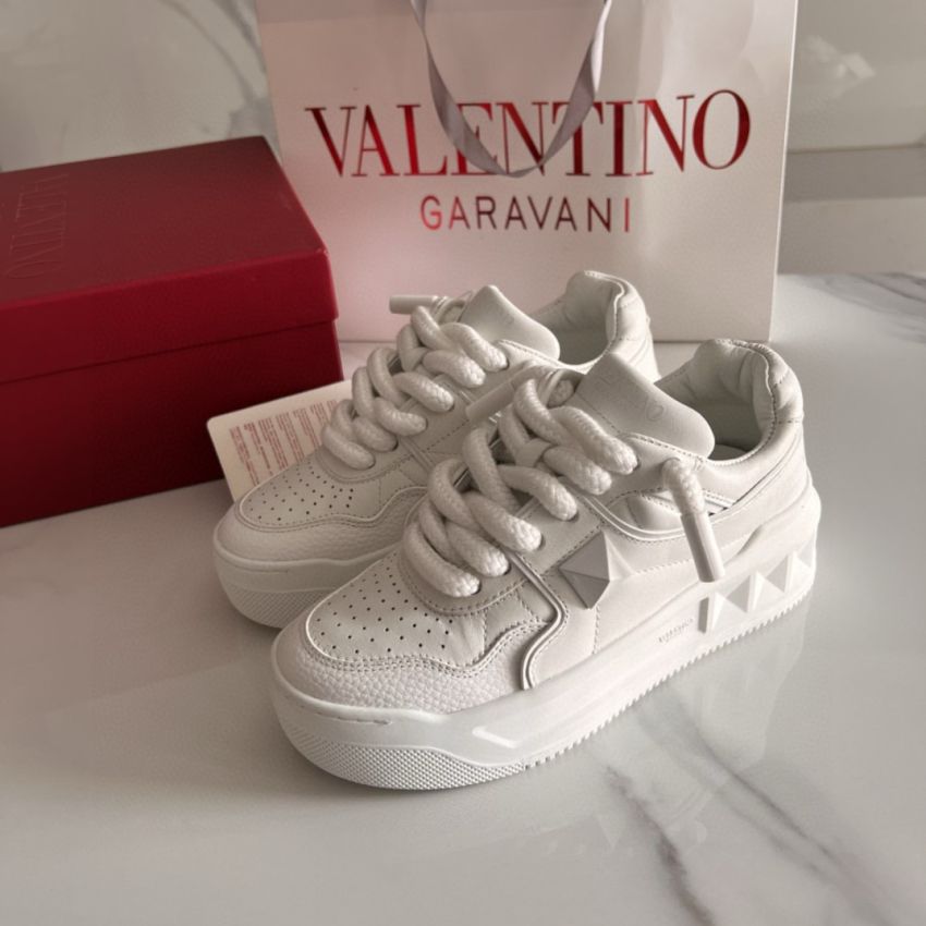 Va1e*ntin0 Unisex Sneaker, Size 35-45