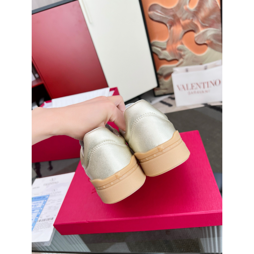 Va1e*ntin0 Unisex Sneaker, Size 35-46