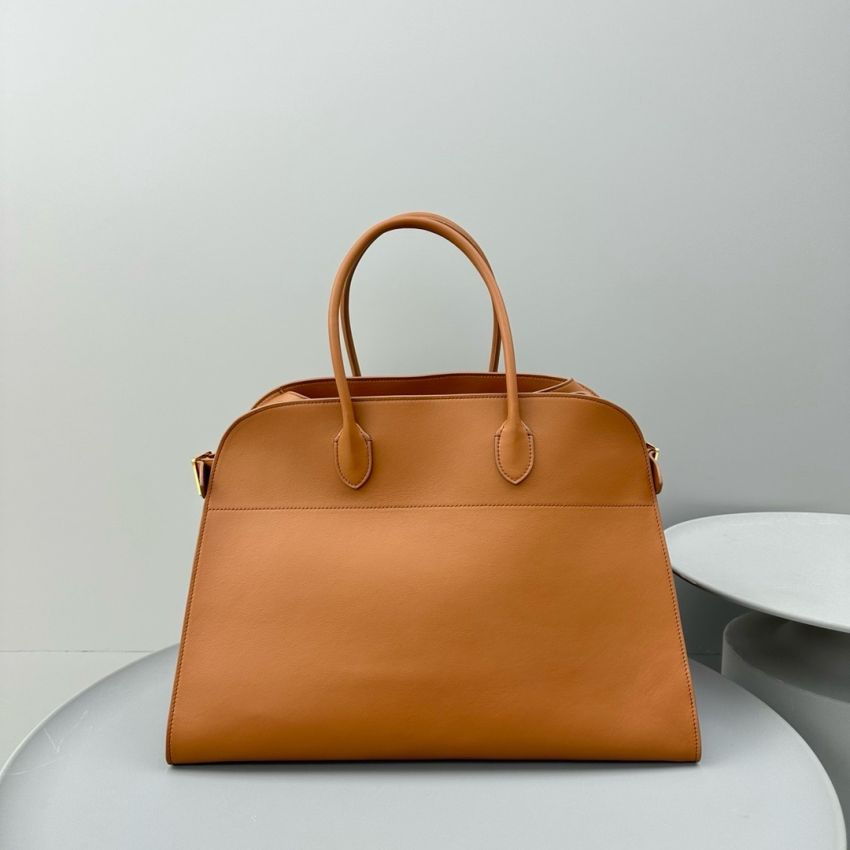 The R0w Soft Margaux 17 Bag in Leather