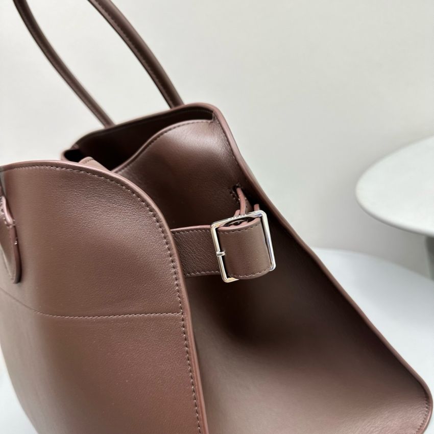 The R0w Soft Margaux 17 Bag in Leather