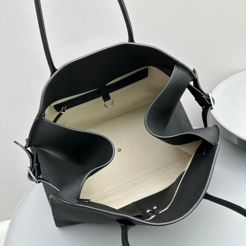 The R0w Soft Margaux 17 Bag in Leather