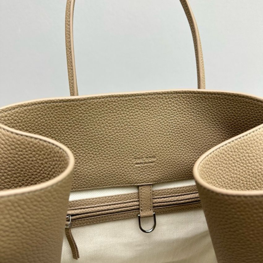 The R0w Soft Margaux 17 Bag in Leather