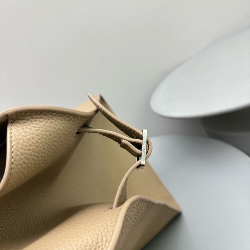 The R0w Soft Margaux 17 Bag in Leather