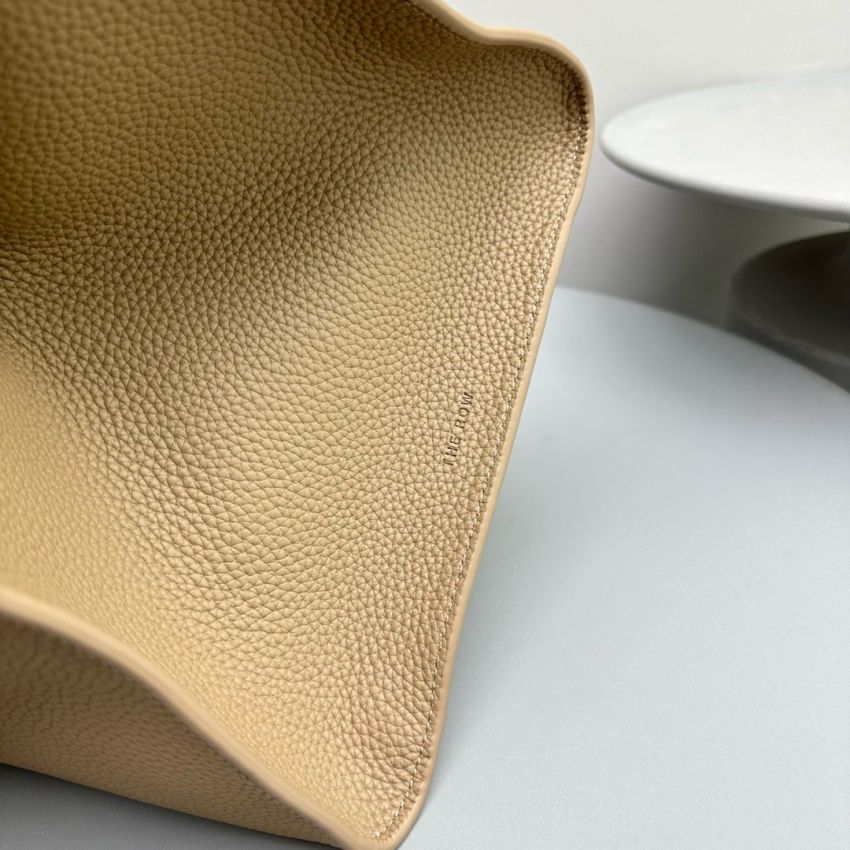 The R0w Soft Margaux 17 Bag in Leather