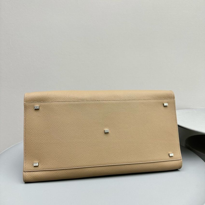The R0w Soft Margaux 17 Bag in Leather
