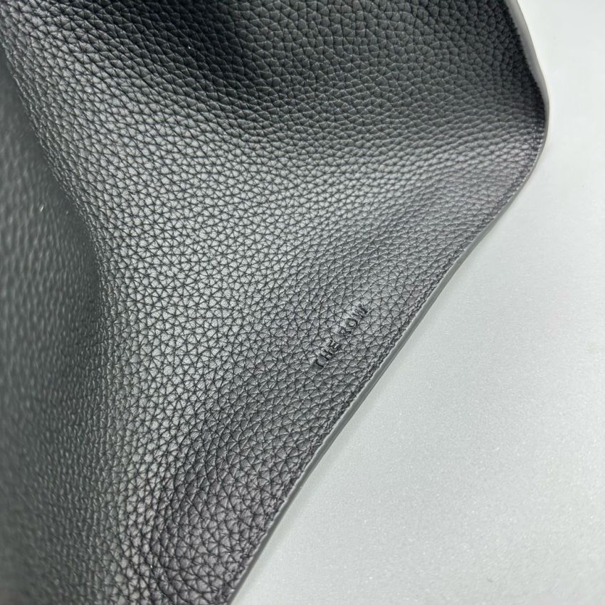 The R0w Soft Margaux 15 Bag in leather-Black