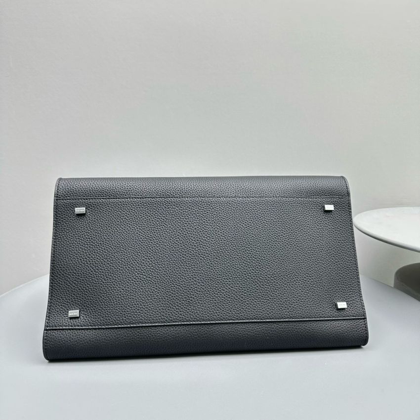 The R0w Soft Margaux 15 Bag in leather-Black