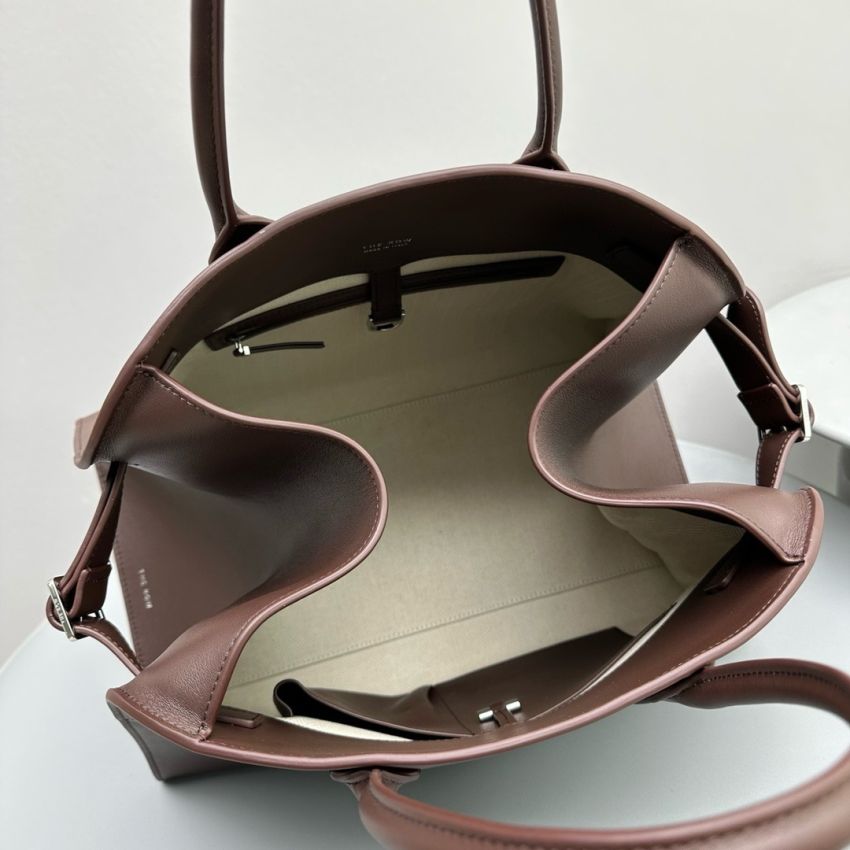 The R0w Soft Margaux 15 Bag in leather