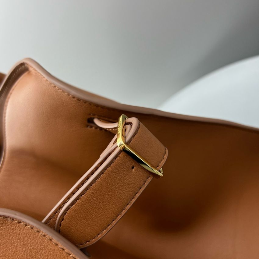 The R0w Soft Margaux 15 Bag in leather