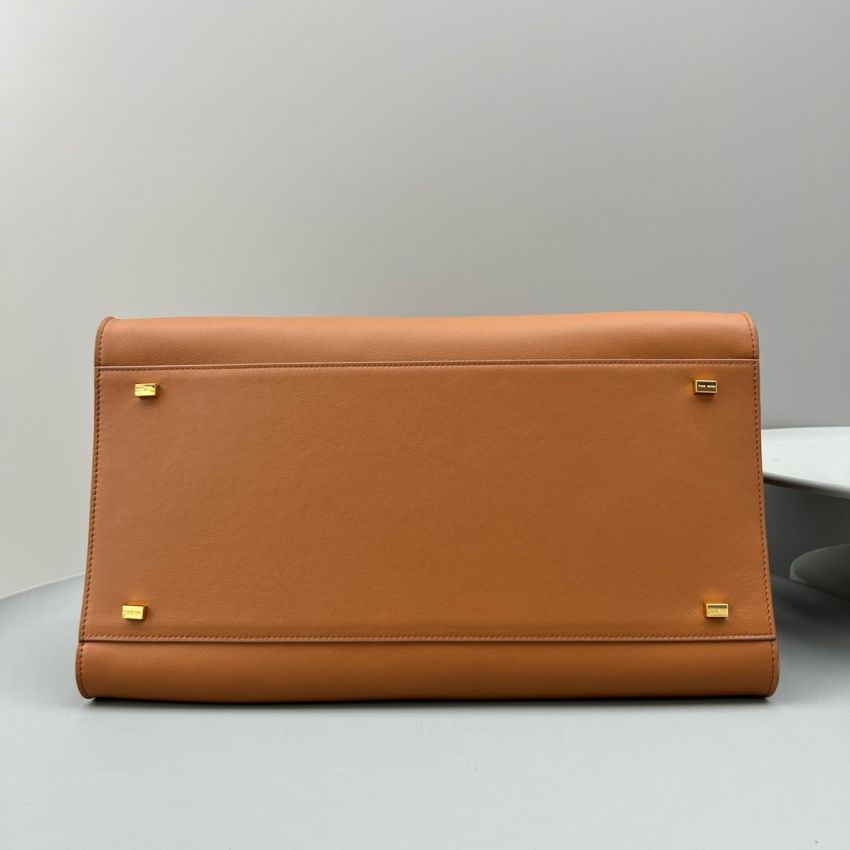 The R0w Soft Margaux 15 Bag in leather