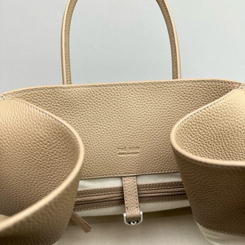 The R0w Soft Margaux 15 Bag in leather-Taupe