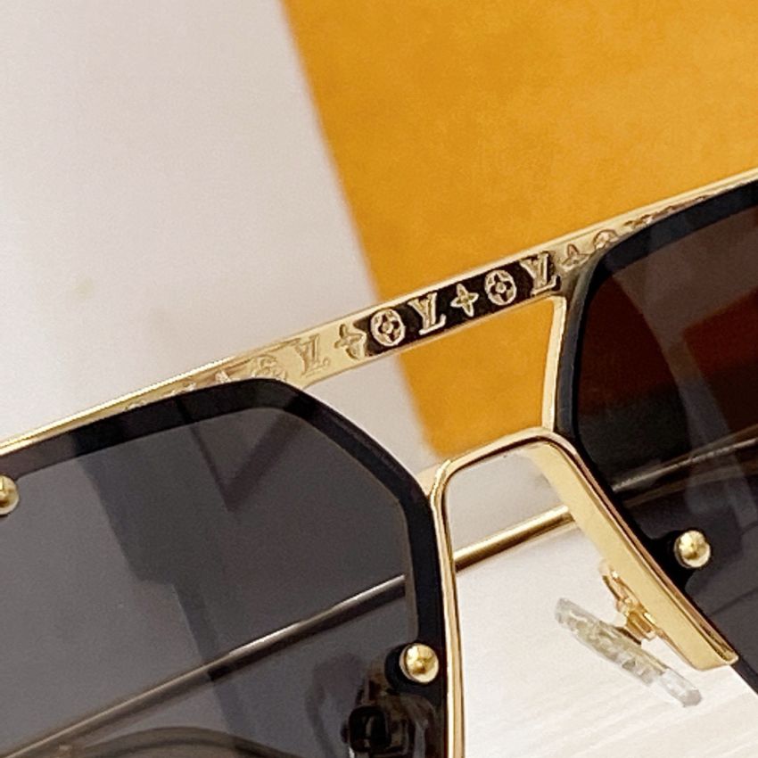 Z1261E LV Ash Sunglasses