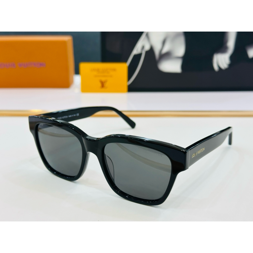 LV Essential Square Anti Blue Ray Sunglasses